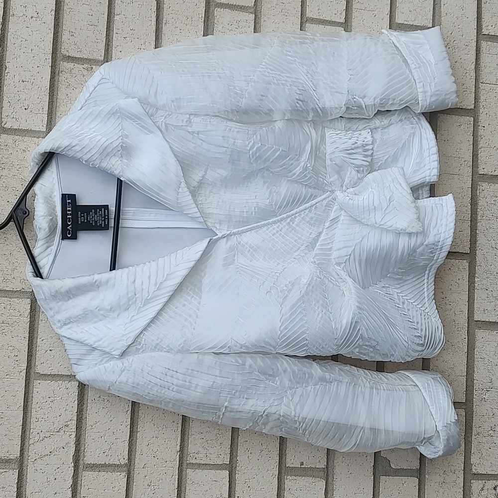 White Jacket - Picture 2 of 9